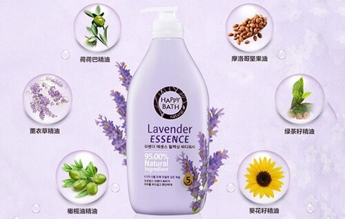 Với 5 loại tinh dầu dưỡng cùng oải hương, Happy Bath Natural Lavender giúp làm sạch và dưỡng da mịn đẹp